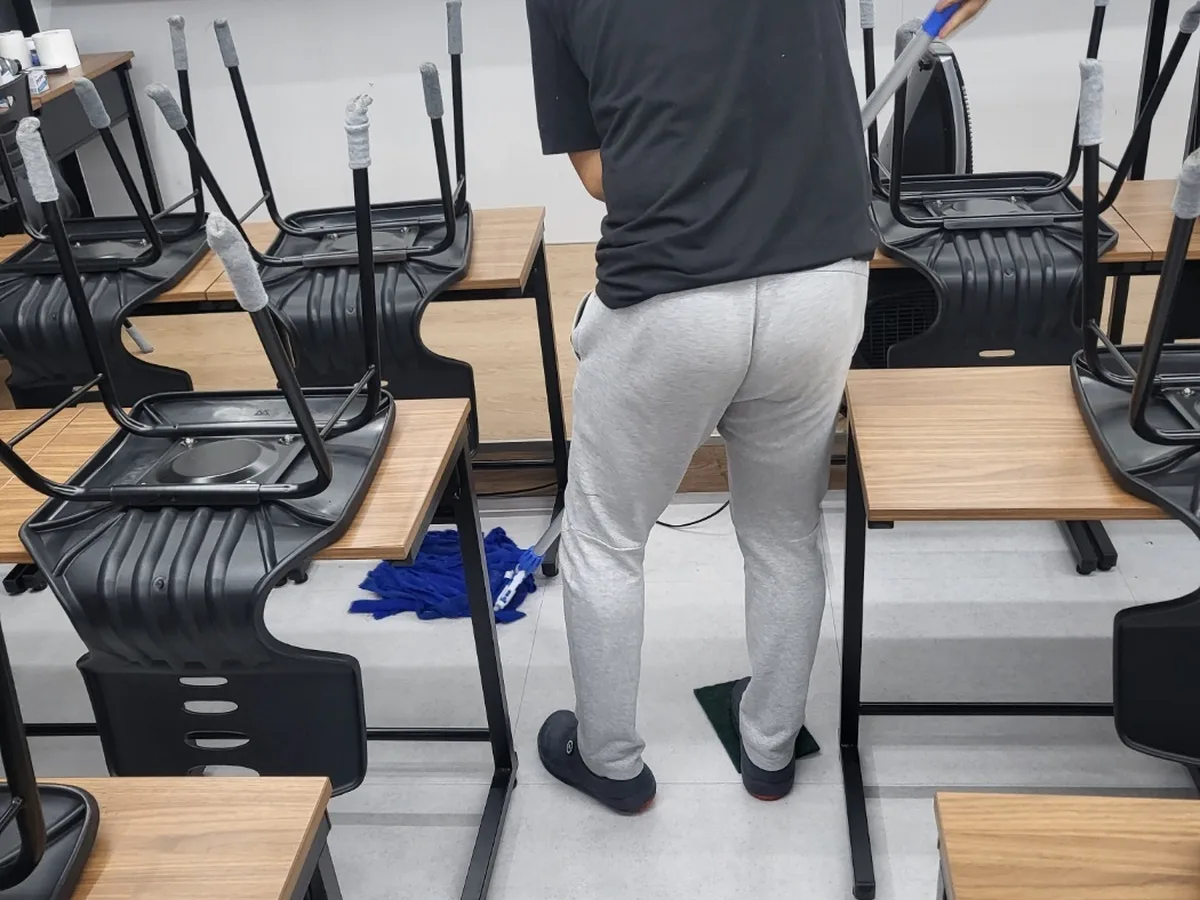 중구 오류동 스터디카페 운영실·미팅룸 위생청소 사례 - 행진크린